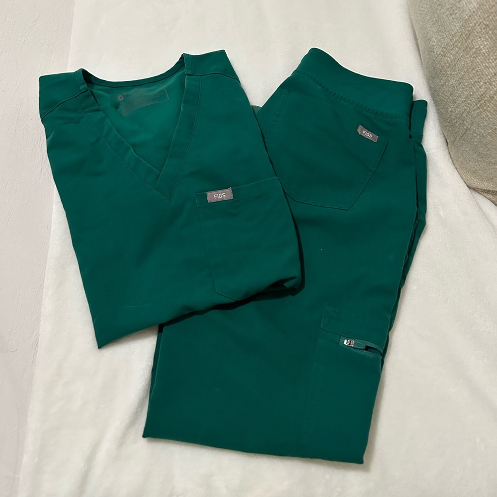 Figs scrubs